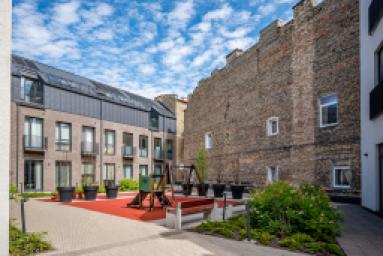 Logo of UAB Tarptautinės investicijos UAB Tarptautinės investicijos logo